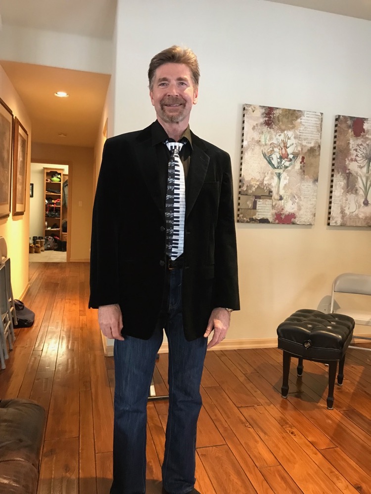 From PP25: Roger's new piano tie! Jim & Pam's - Feb 23, 2019